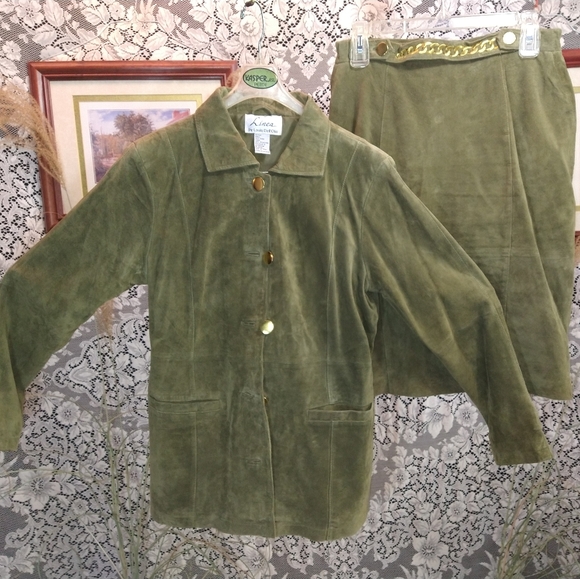 Louis Dell Olio brown / green coordinating skirt set 100% suede chain embroidery - Picture 1 of 6